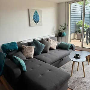 Au Calme Dans Maison En Rez De Jardin A 2,2 Kms Du Groupama Stadium Et Salle Ldlc Arena Appartement Meyzieu